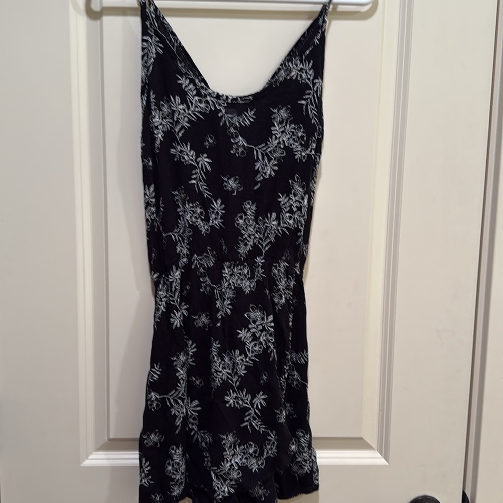 Romper - Picture 4 of 9